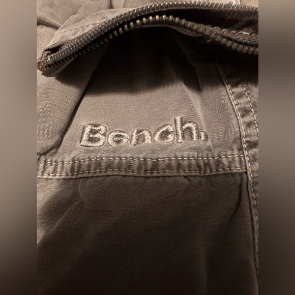 Green Spring Bench Jacket. Size S - Picture 3 of 9
